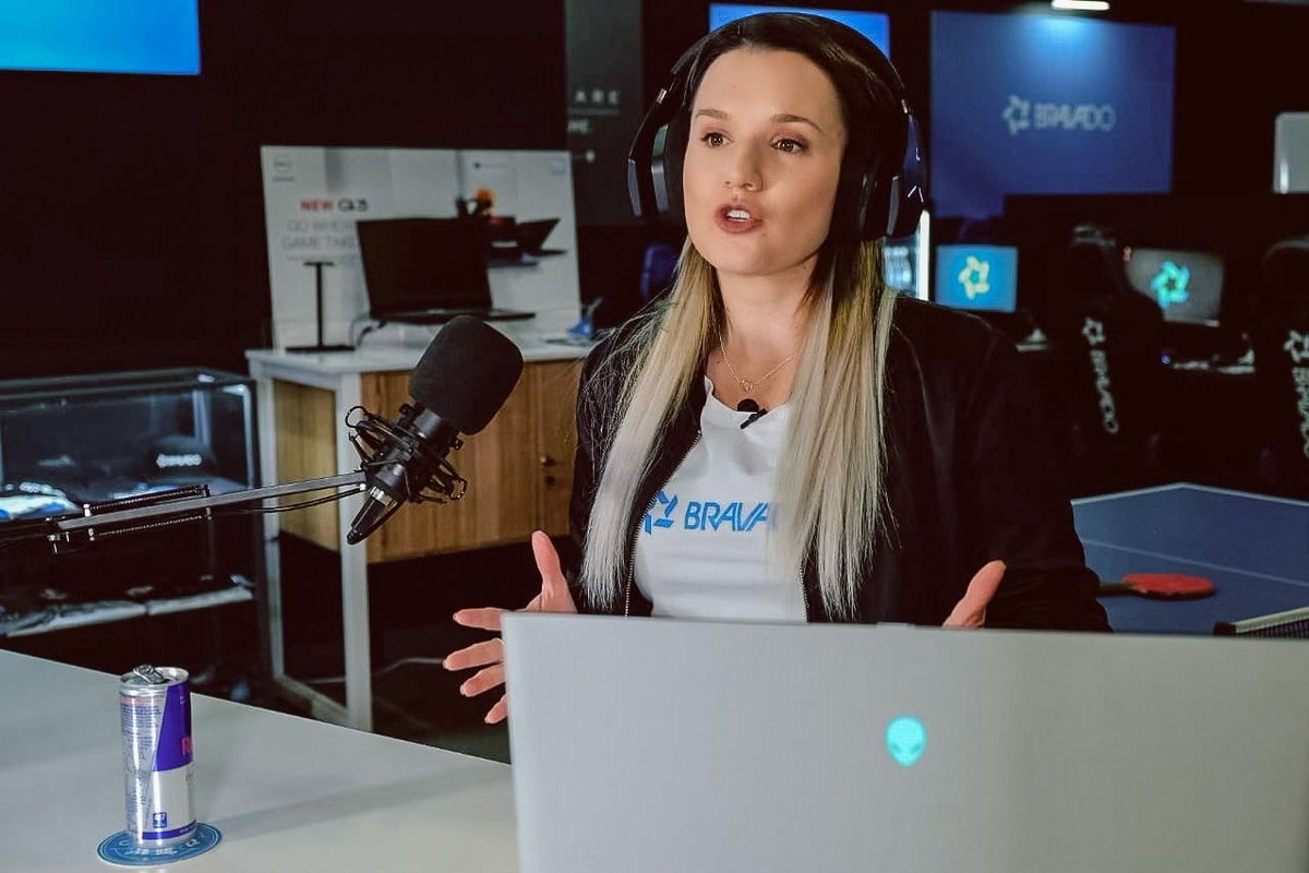 Want to learn a bit more about 🇿🇦 Esports &amp; the live streaming community? Here are a series of videos I hosted with <a href="/bravadogaming/">Bravado Gaming</a>  that I think make for valuable &amp; helpful resources: techgirl.co.za/2020/09/14/lea…