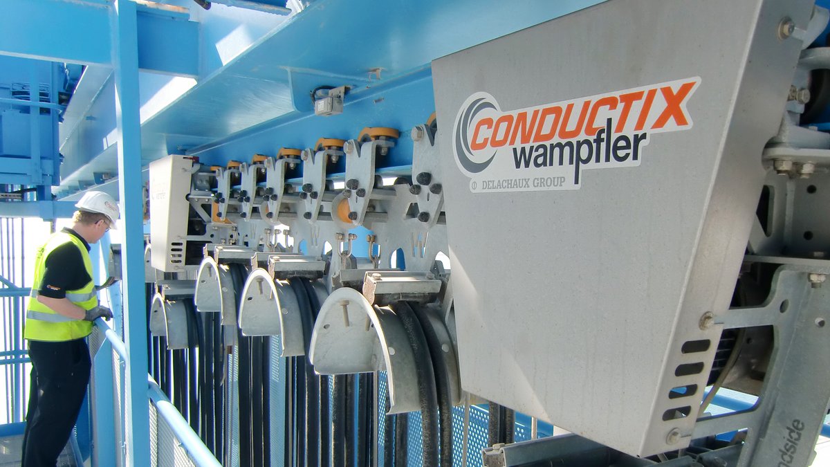 CxW_Global's tweet photo. Not only for commissioning but also for regular inspections, the Conductix-Wampfler International #Service Team will be available to inspect your installation. Learn more about our tailor-made inspection service packages for festoon systems: https://t.co/d7wJjRWyOO #FestoonSystem https://t.co/wfl6UGRk7u