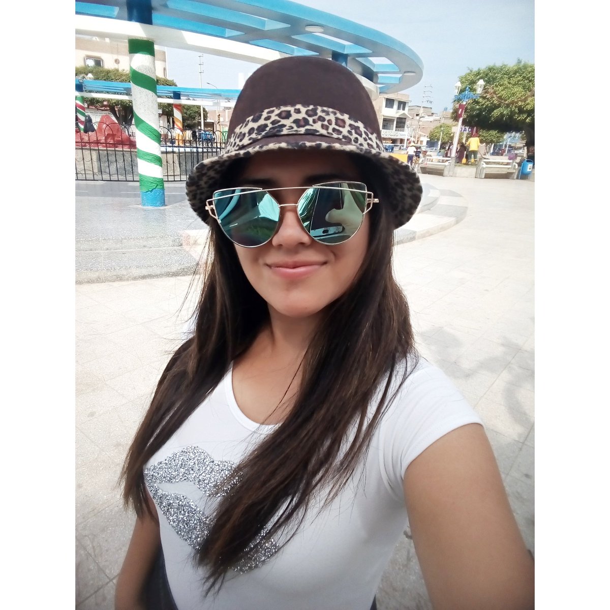 GeraldineVS_07's tweet photo. #happy https://t.co/3gXCdameBy