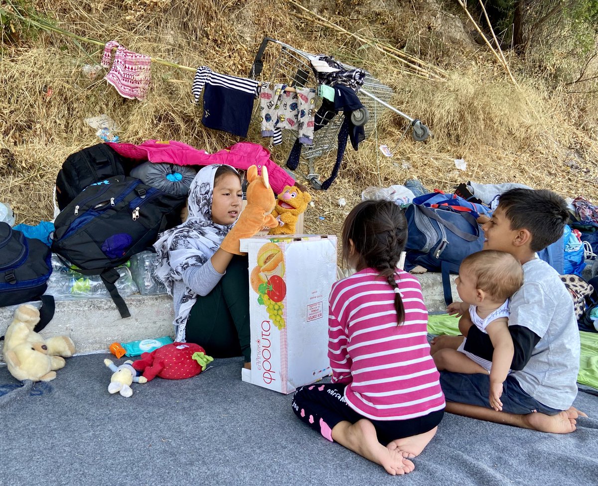 m_kormbaki's tweet photo. Verlasse #Moria mit einer Frage: Welche Geschichte werden die vielen Kinder hier eines Tages über sich, über uns, über Europa erzählen? https://t.co/a44stgUro8