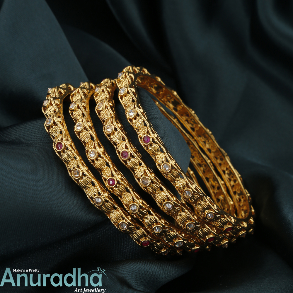 AnuradhaArts's tweet photo. 😍Deal Of The Day😍
🤩Bangles Set Under 1599/-🤩
Shop Here: https://t.co/9Fp2h9vcX1
-
-
#bnagles #banglesset #goldbangles #traditionalbangles #designerbangles #fancybangles #dulhanbangles #banglesforgirl #banglesonline #banglesforwomen #artificialjewellery #anuradhaartjewellery https://t.co/BZFJmBVA9U