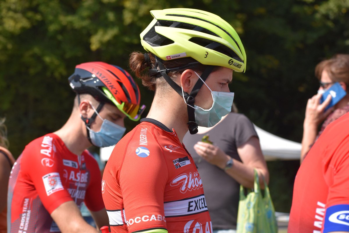 J’ai chaussé les « ssc sprint 2 » de <a href="/fm_boyaux/">FrançoisMarieBoyaux</a> pour mon premier cyclo-cross de la saison à <a href="/ekzcrosstour/">EKZ CrossTour</a> Baden! Course très dur avec la poussière et le chaud 🥵 #cestlepanard