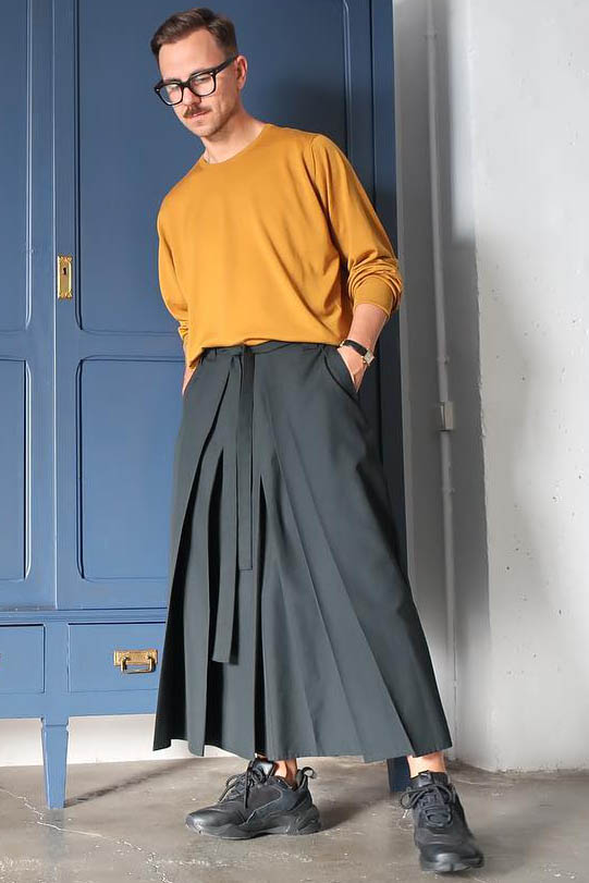 mennmenswear's tweet photo. Best Dressed Man

Louis Rubi  

#louisrubi #bestdressed #bestdressedman #bestdressedmen #fashion #style #menswear #mensfashion #menstyle #springfashion #summerfashion #fitoftheday #bigfitoftheday #yourmorningshot #skirt #menskirt #skirtsformen https://t.co/bwa45J51R1
