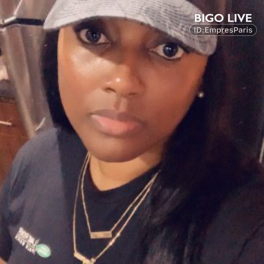 HANNA2000's tweet photo. Come and see 💰EmpressParis🏀's LIVE in #BIGOLIVE: Come Chillax w me 🎶   
https://t.co/8BNoqanIUU https://t.co/xbuCQjqPPo