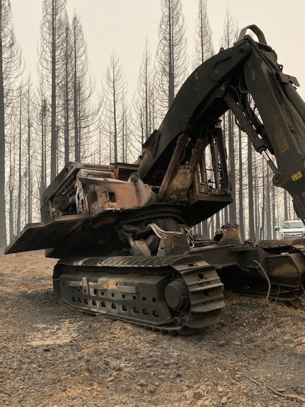 LoggerM2's tweet photo. While I am extremely grateful to have my home and family safe. Seeing the aftermath of the fires to equipment and the land devastating. #ORLogging #OregonWildfires2020 https://t.co/5eOfp6AGZk