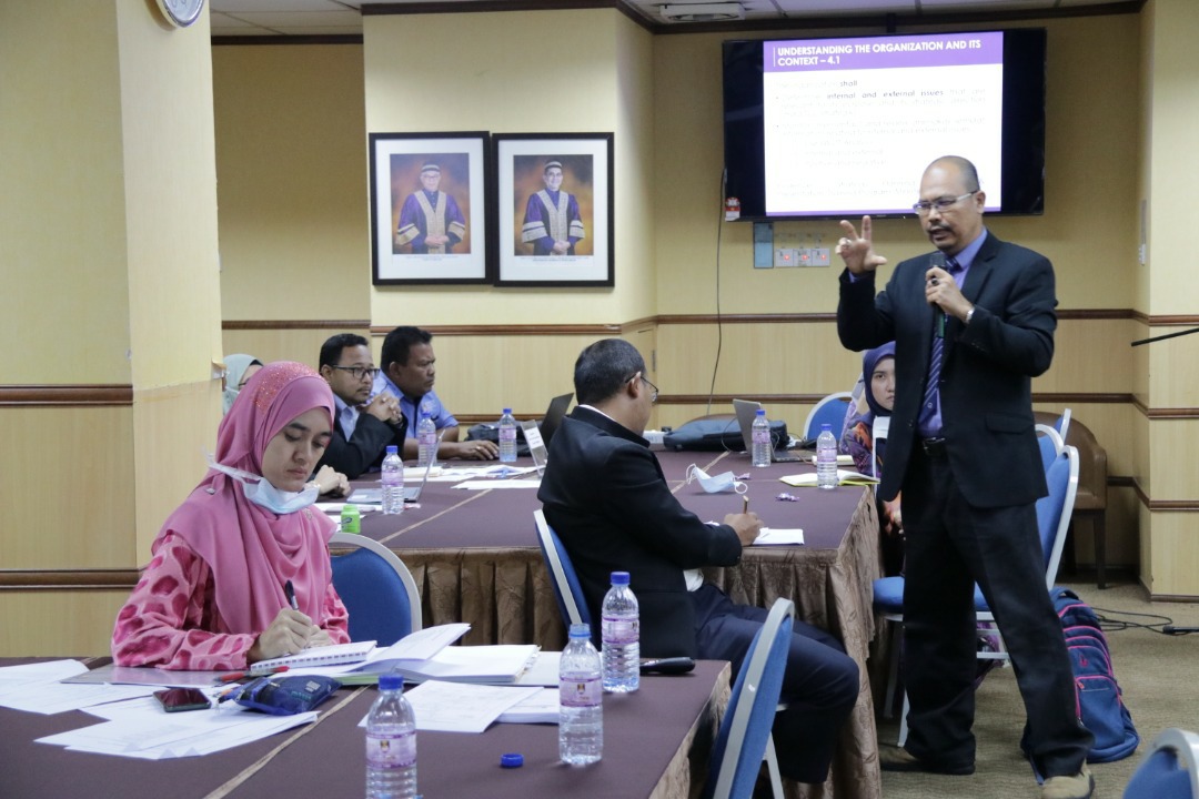 uitmlibrary's tweet photo. Bengkel Pemantapan Sistem Pengurusan Kualiti (SPK) PUiTM | 14 - 15 Sep. 2020 | 9.00 pagi - 5.00 petang | Bilik Seminar, PTAR
#qualityprocess #kitauitm
@uitmofficial @VCUiTM https://t.co/8ZucOq7VG8