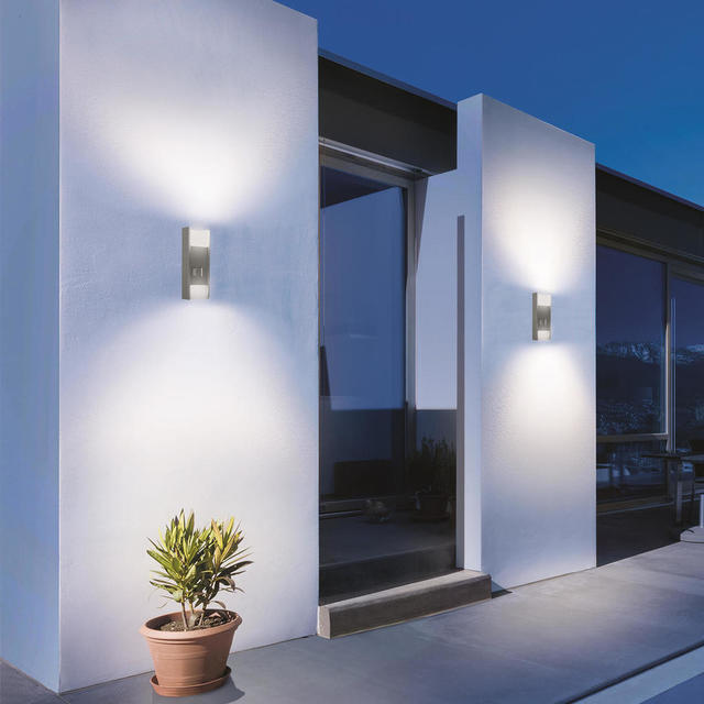 wormturned's tweet image. The nights are drawing in &amp;amp; I think these elegant up-down sensor lights are a perfect way to illuminate your front door. worm.co.uk/products/l920-… #sensorlighting #security #Nottingham #lighting