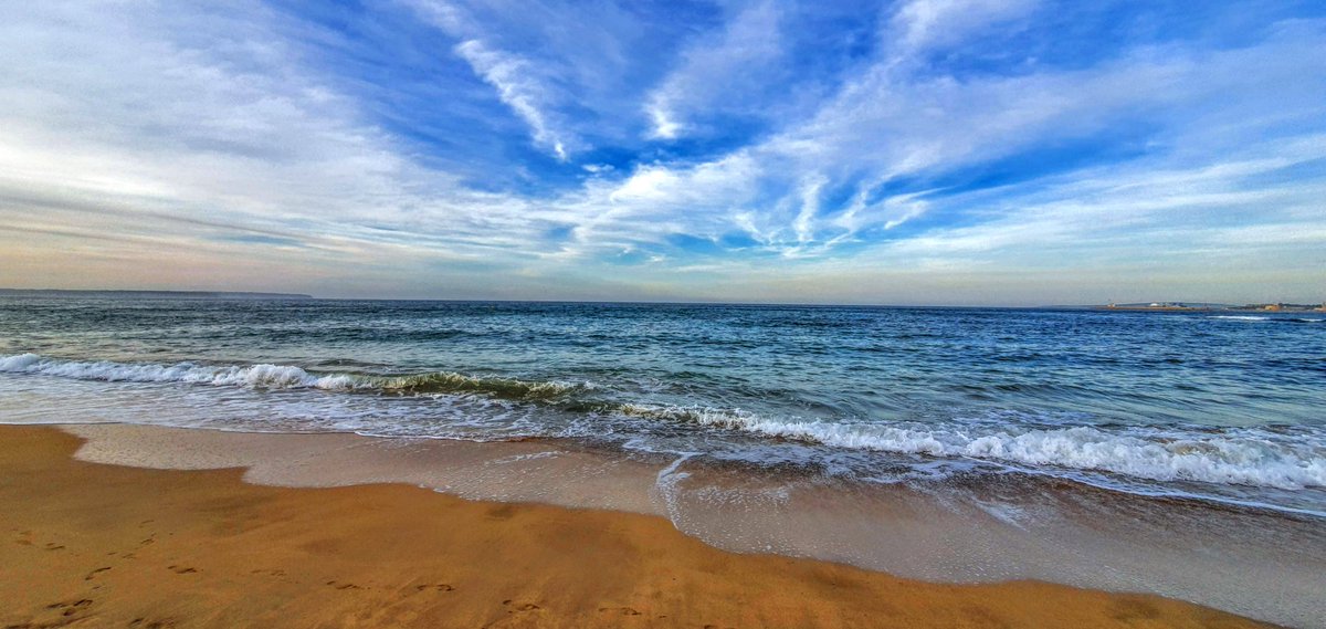 Onatgeblau's tweet image. #beach
   Morning walk...