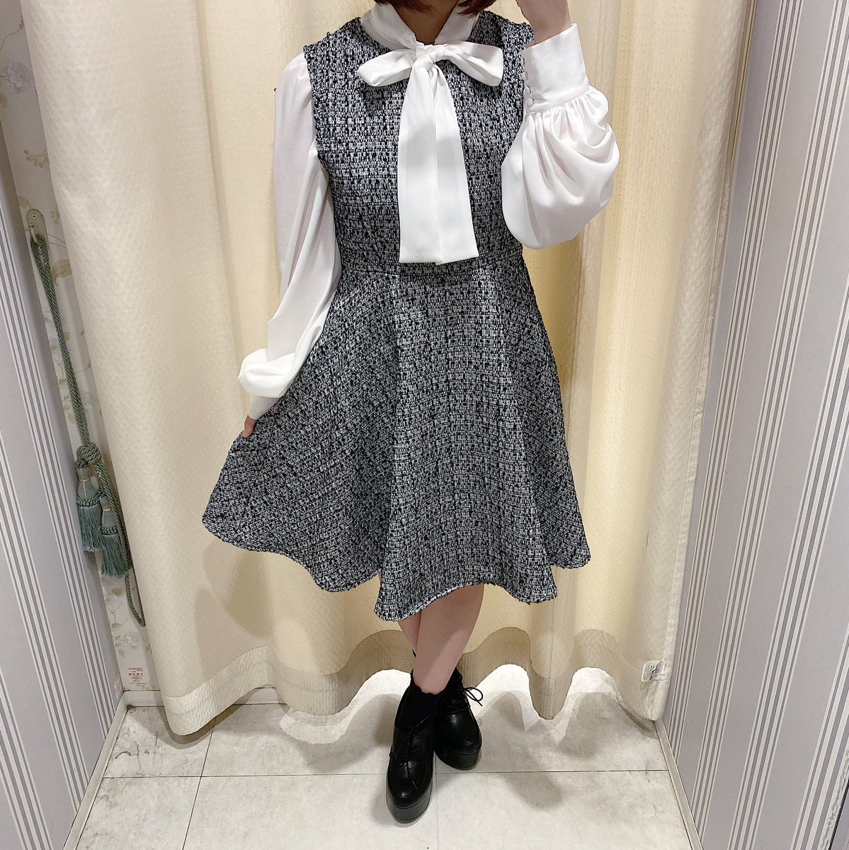 Anmille Pa Twitter ルミネエスト新宿店 リボンブラウスセット 秋冬にピッタリの ツイードのワンピース ワンピースとブラウスが セットになっているので 着回しも抜群 丈感も長めなので 高身長の方にも オススメのワンピースです Op 9 800 Tax