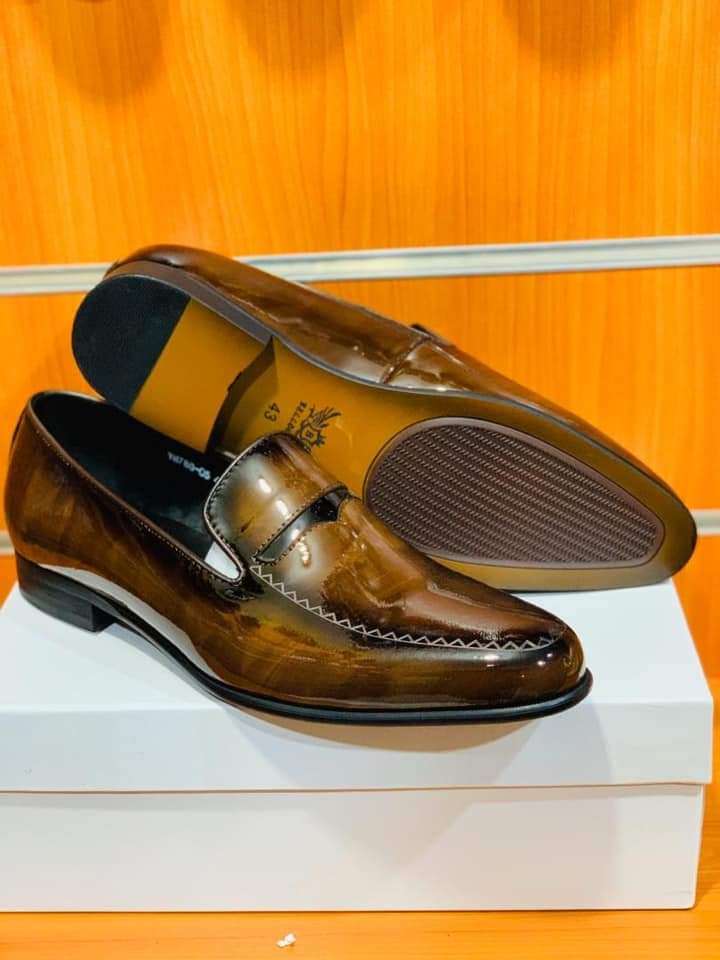 i_collectionz's tweet photo. Classic Mens Loafers.
Call/whatsap +256 704710230. https://t.co/KYvTBsGQZL