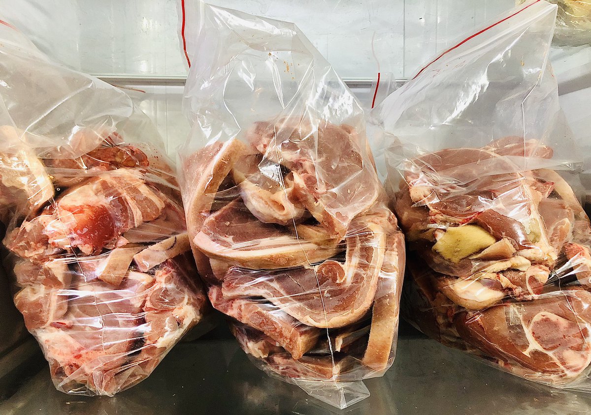 iSabeloCreative's tweet photo. With the long weekend just around the corner, place your order of 5kg pork for R300 for your braais 🥩🍖 R60 delivery around greater Johannesburg, free pick up from Cresta Mall. Call/WhatsApp 081 219 5857

#LosingLerato
Thobeka
Zuma
Cass
Congratulations Mufasa
Simba
Rasta
Khotso https://t.co/jxlDW9cJ6M