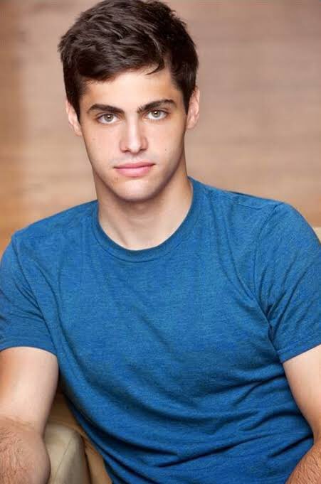 41) Matthew Daddario