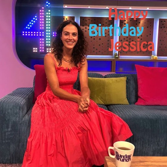 JessBrFindlayFR's tweet photo. Happy Birthday Jessica!!❤❤ And congratulations on the 💍👰. Wishing you the best. Love from France 🇫🇷😘 #jessicabrownfindlay #downtonabbey #harlots #BraveNewWorld #leninacrowne #charlottewells #sybilcrawley https://t.co/2VCCT6Xat2