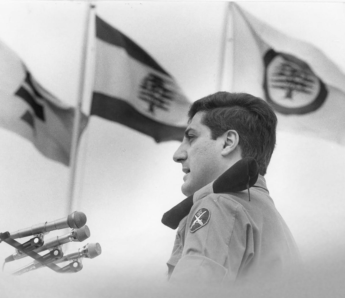 manoelmatar's tweet photo. مثل هذا اليوم، تم اغتيال جسد #بشير_الجميل
ولكن، الحلم والقضيّة لم ولن يموتوا فينا
اعتقدوا أن باغتيال بشير، سوف ينتهي لبنان
فوُلد بشير في وجدان كل لبناني شريف
ولمن يظن أننا سوف نترك الأرض له
فنقول، #باقيين حتى تطهير الأرض منكم
#وعد_يا_لبنان https://t.co/TLmW3EZvWS