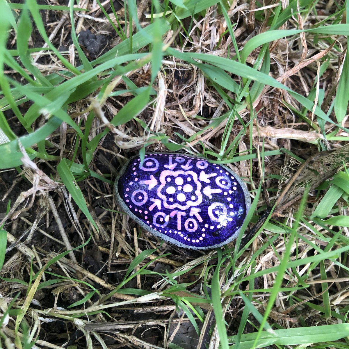 CompassionateRo's tweet image. We all need a little encouragement to keep trying.

#pebbleswithpurpose #dontgiveup  #rockpaintingart #rockpainting #paintedrocksrock #paintedrocks #keeptrying #compassionrocks #compassionaterocks #365daysofcompassion #dontgiveuponyourdreams #dontgiveuponyourself #keepgoing