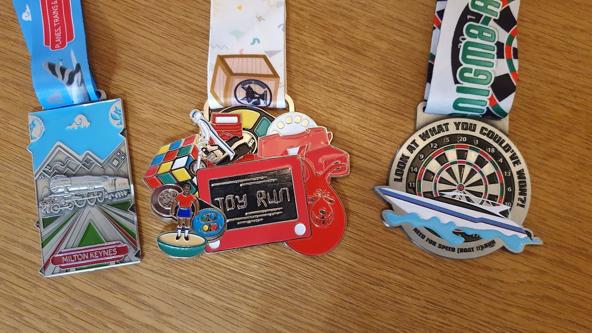RobertMarshall9's tweet photo. Three marathons in three days with Enigma Running.
Day 1 4h 44m
Day 2 4h 41m
Day 3 4h 36m 
Each day i was quicker so I'm really happy with my running.
#robsrunning @UKRunning1 @UKRunChat @marathontalk @runr_uk https://t.co/FkZXzo0MCP