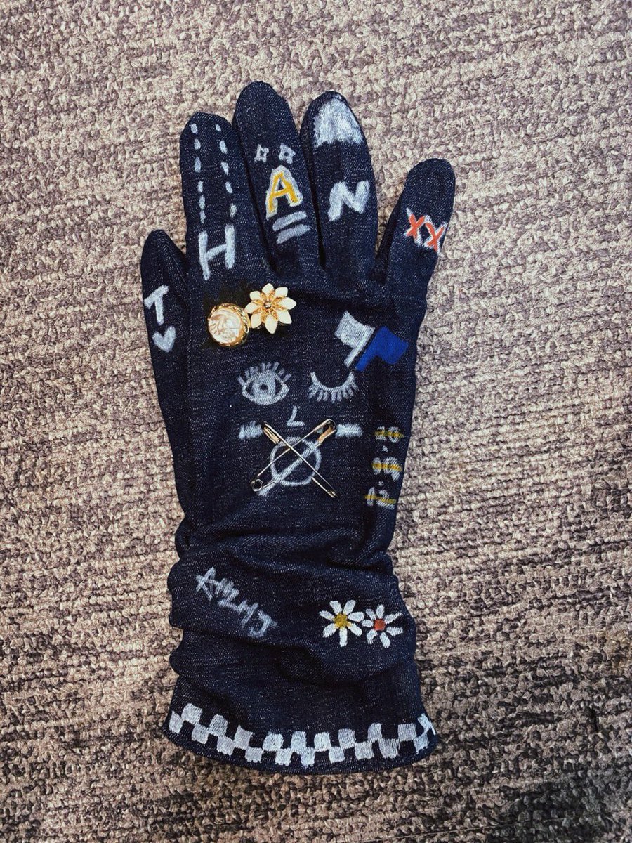 [#홍중] 함께해줘서 고마워 ATINY🙏
Thank you for being with us🙏
#ATEEZ #에이티즈 #Polishedman