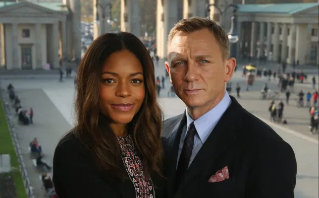 NoTime_Die's tweet photo. No Time to Die Watch Online Free @NoTime_Die 

How No Time To Die Picks Up After Spectre, According To Moneypenny Actress #NaomieHarris

#notimetodie #bond25 https://t.co/aDBJvhTUwV