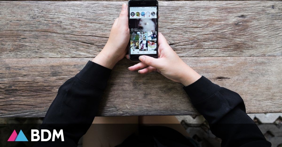 And the winner is... Les carrousels ! Meilleurs taux d'engagement sur Instagram relevés pour les carrousels mixant images et vidéo. Devant les publications vidéo. Oui, oui.
Et le top c'est d'y mettre 10 slides. Le maximum autorisé.
buff.ly/3jubXen