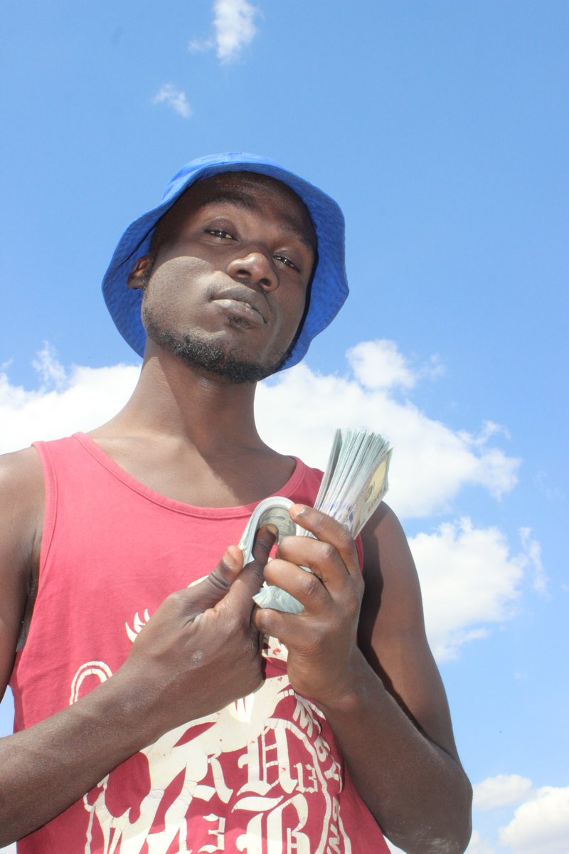KaySaba_MG's tweet photo. Atwoli rarely talks sense. So, I won't make sense either if i tweet about him. Or talk about his money. I will therefore talk about mine. #YoungMoney #MogondaGang #Rapdangote https://t.co/E4KpRE2P0S