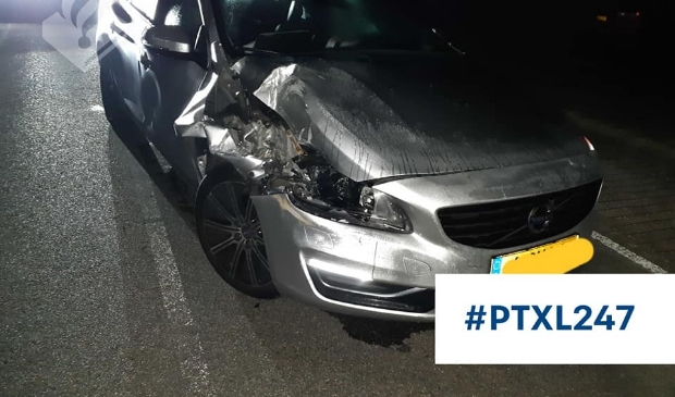 Dronken man rijdt aanhanger de greppel in -...