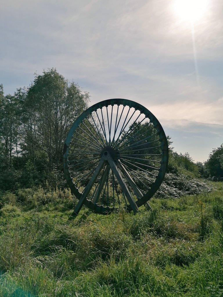 ST_WOOLYBACK's tweet photo. Day off today doing a three pit walk in #StHelens. First one done the former #boldcolliery 3 miles. https://t.co/1ujpTMXcwG