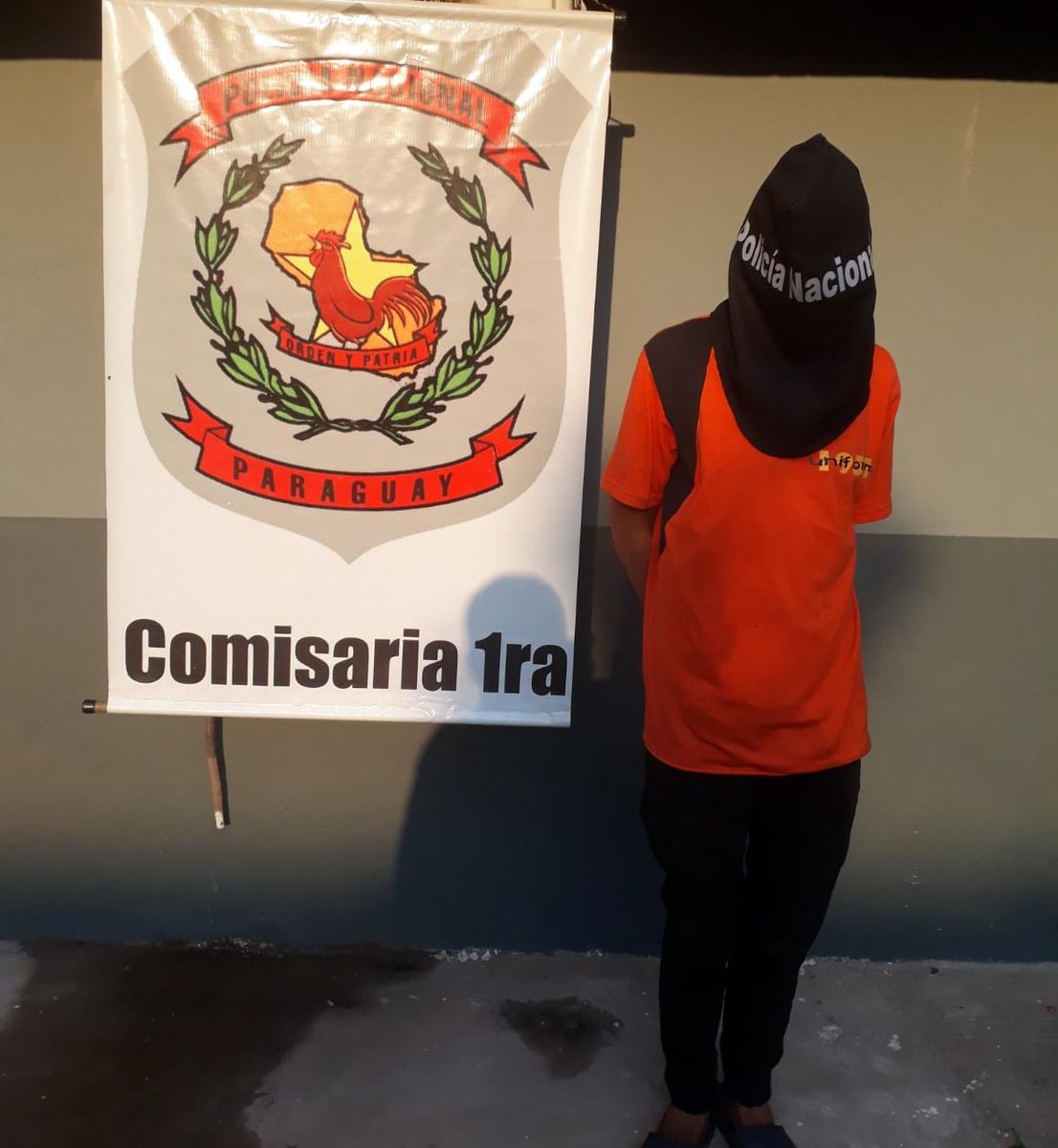 policia_py's tweet photo. Comisaría 1ª de la referida ciudad, a disposición del Juzgado Penal de Garantías.
#ComunicarEsServir #PolicíaPy #NosCuidamosTodo😷👈 https://t.co/csx5vA33BR