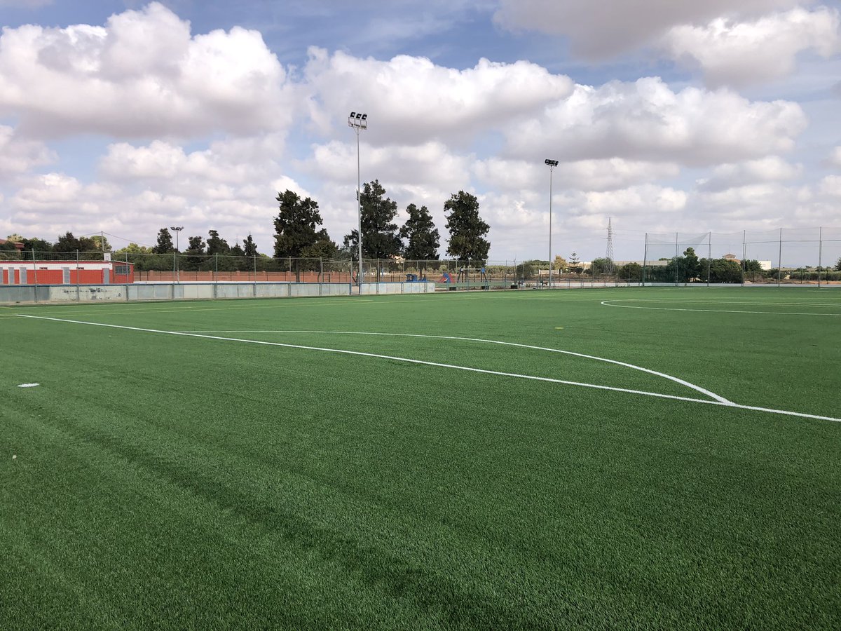 pedrobaos10's tweet photo. Un campo magnifico se nos ha quedado,solos quedan algunos detalles como las porterías de futbol 8,algunas redes y detalles varios pero el campo de césped,terminado.Ahora a seguir trabajando con el magnifico equipo humano que vamos a tener trabajando en nuestro Club.Gracias https://t.co/PzWRiV9J9C