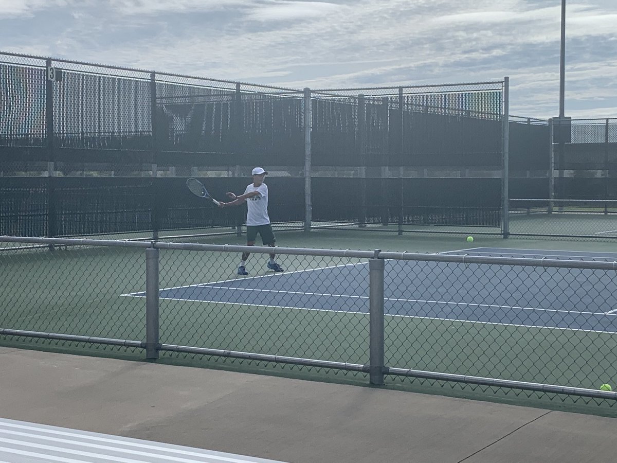 LebanonTrailHS's tweet image. ⁦@LTHS__Tennis⁩ played well on Friday!  #FocusOnTheProcess