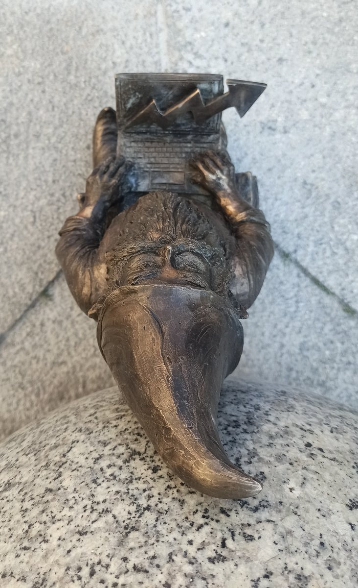 malwrotniak's tweet photo. Hello, world! @bankier_pl ma swojego krasnala we Wrocławiu! @wroclaw_info #20latBankierpl Na tych, którzy go odnajdą, czekają nagrody: https://t.co/q7uqc8BZep https://t.co/uYj00YTBga
