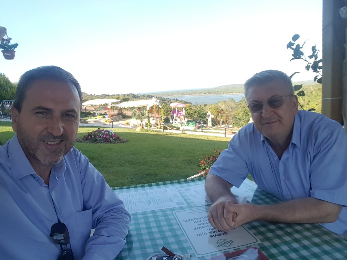 halidozguratak's tweet photo. Ⓜ️Ⓜ️
Böyle mükellefler de var,
davette bulunan,
size nefes aldıran.
#durusu (terkos) https://t.co/IJHUsiBgSb