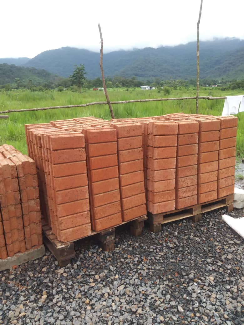 AbramHarding5's tweet photo. Compressed Earth bricks for sale...Le 5,000 each ...did you know that stabilized earth bricks can resist firearm bullets? #Earthbricks #builder #constructionworker #CivilEngineering #lifeofanarchitect #salonetwitter https://t.co/eFc03RvgFT