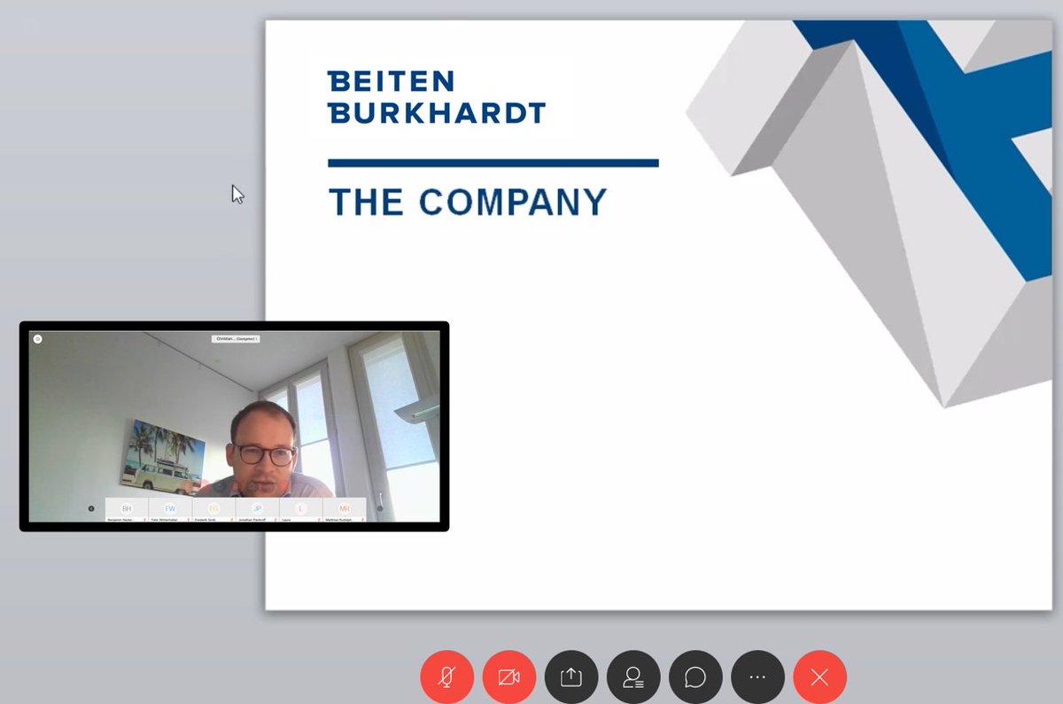 FauSandbox's tweet photo. @ChristianKalusa from the company @BeitenBurkhardt led the two-part workshop “How to start a company-a legal perspective” for our FAU Sandbox fellow teams.
Thanks again to Christian Kalusa!

The next step is the final pitch event at the beginning of october.

@UniFAU  @zollhofHQ https://t.co/kqBDpjLDnL