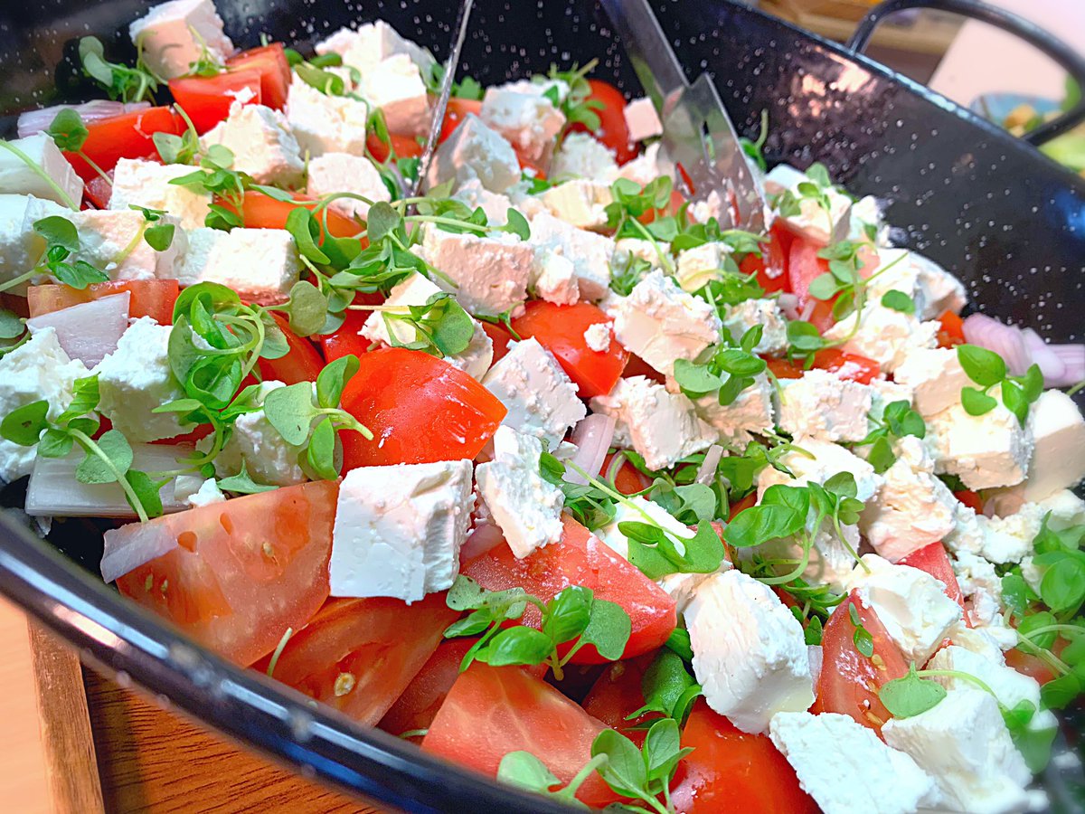 Andrew Oxford tweet media