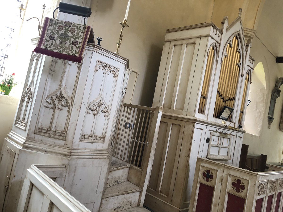 RachelsTales's tweet photo. A treat to the senses in the fairytale church of Helions Bumpstead. Read all about it here https://t.co/ntPShY81YH https://t.co/48GOjHbOOJ