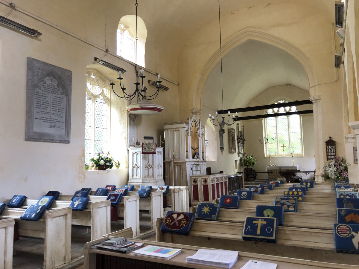 RachelsTales's tweet photo. A treat to the senses in the fairytale church of Helions Bumpstead. Read all about it here https://t.co/ntPShY81YH https://t.co/48GOjHbOOJ