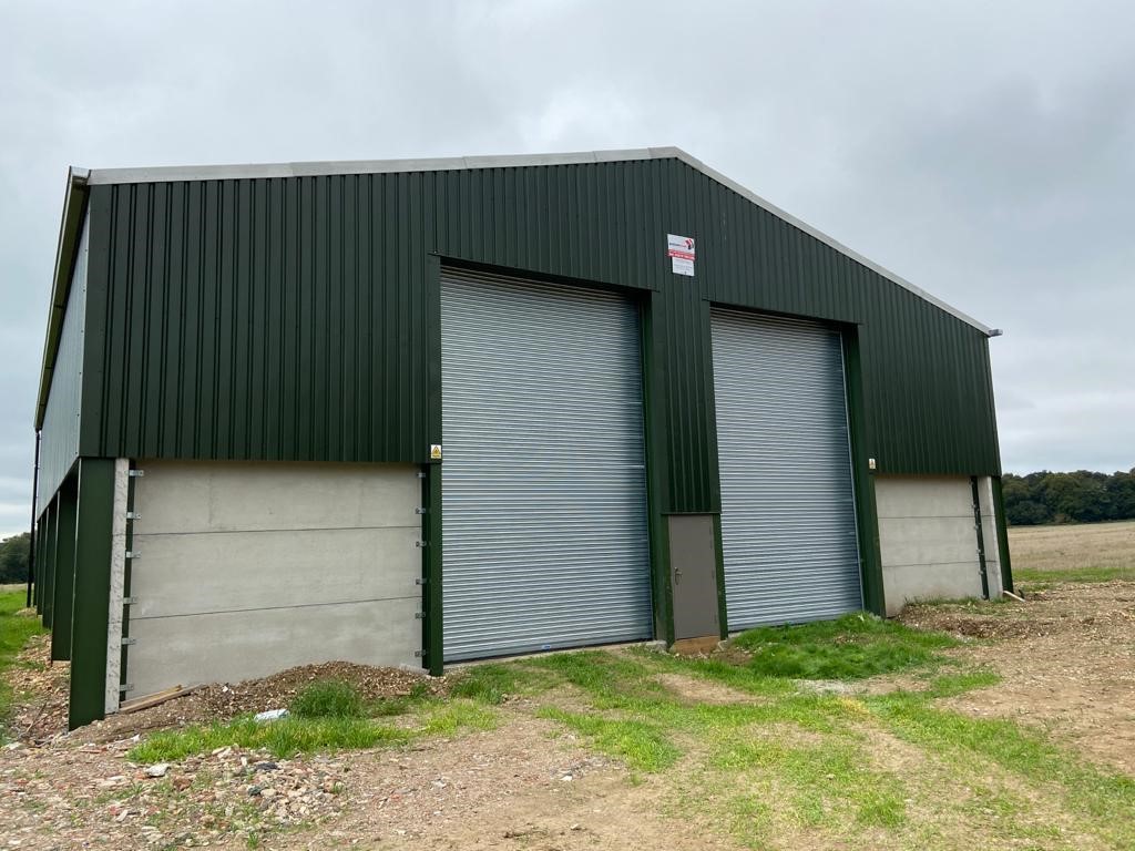 GHConstruction's tweet photo. Look at this 80' x 60' x 20’ building we have completed in Oxon. 80' x 60' with Concrete panels is to be used as a grain store
Are you looking for something similar? Get your free quote:
01270 781158
https://t.co/Gz0e63UPYb
info@gh-construction.co.uk
#farming #steelframebuilding https://t.co/fqQyH1fBfA