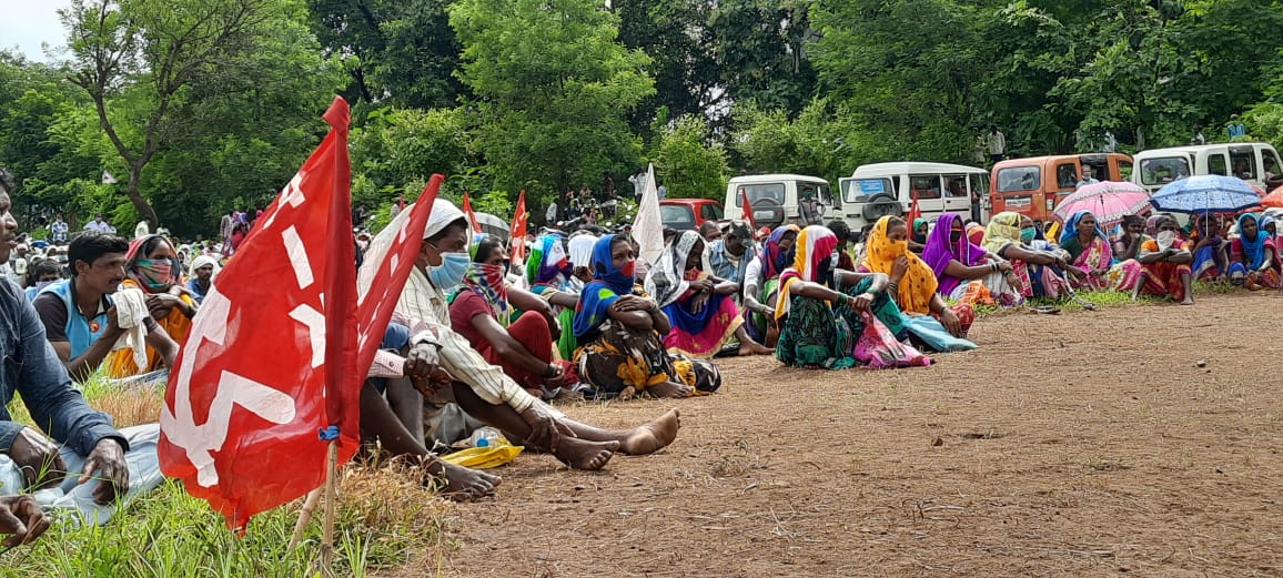 SFI_CEC's tweet photo. Modi bhagao Desh Bachao! Save the farmers to save the nation from Corporate Loot! 

#CorporateBhagaoKisanBachao https://t.co/eof0FLCJfu