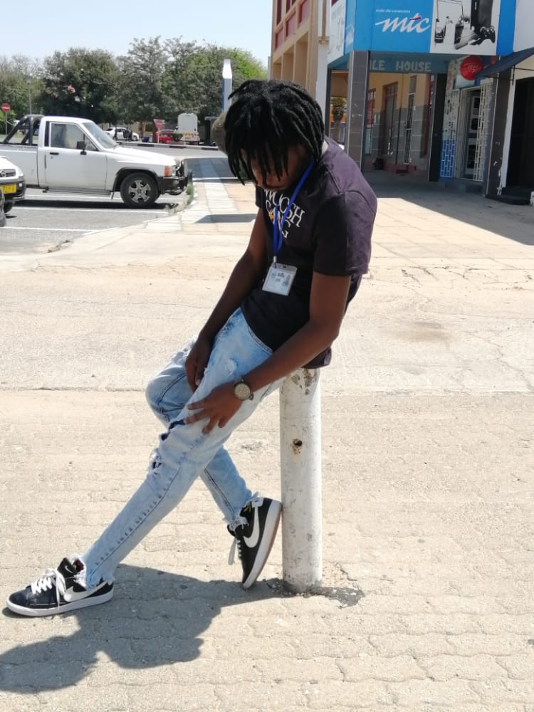 RasJournalist's tweet photo. How about #DreadlocksChallenge? https://t.co/t6b5bcOWw5