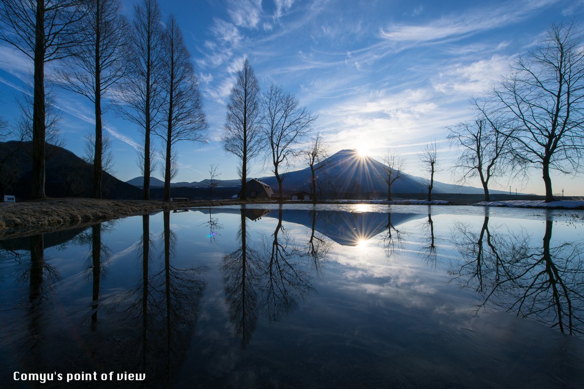 c_o_m_y_u's tweet photo. Comyu's point of view PHOTO BOOK

「ANYTHING」2019ver.

・108P.109P：静岡県富士宮市 富士山

#Cpov #ANYTHING2019 https://t.co/jclU3nDbIJ