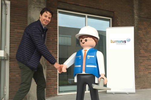 RegioinBedrijf's tweet photo. #Ondernemen is letterlijk doen zeggen ze bij Luminis. Een afwachtende houding kan voor problemen zorgen. Daarom nemen ze bij Luminis bewust #software #engineers aan met een #ondernemersmentaliteit. 💻💪 https://t.co/UtHLMvzADS https://t.co/VkmgaWjknQ