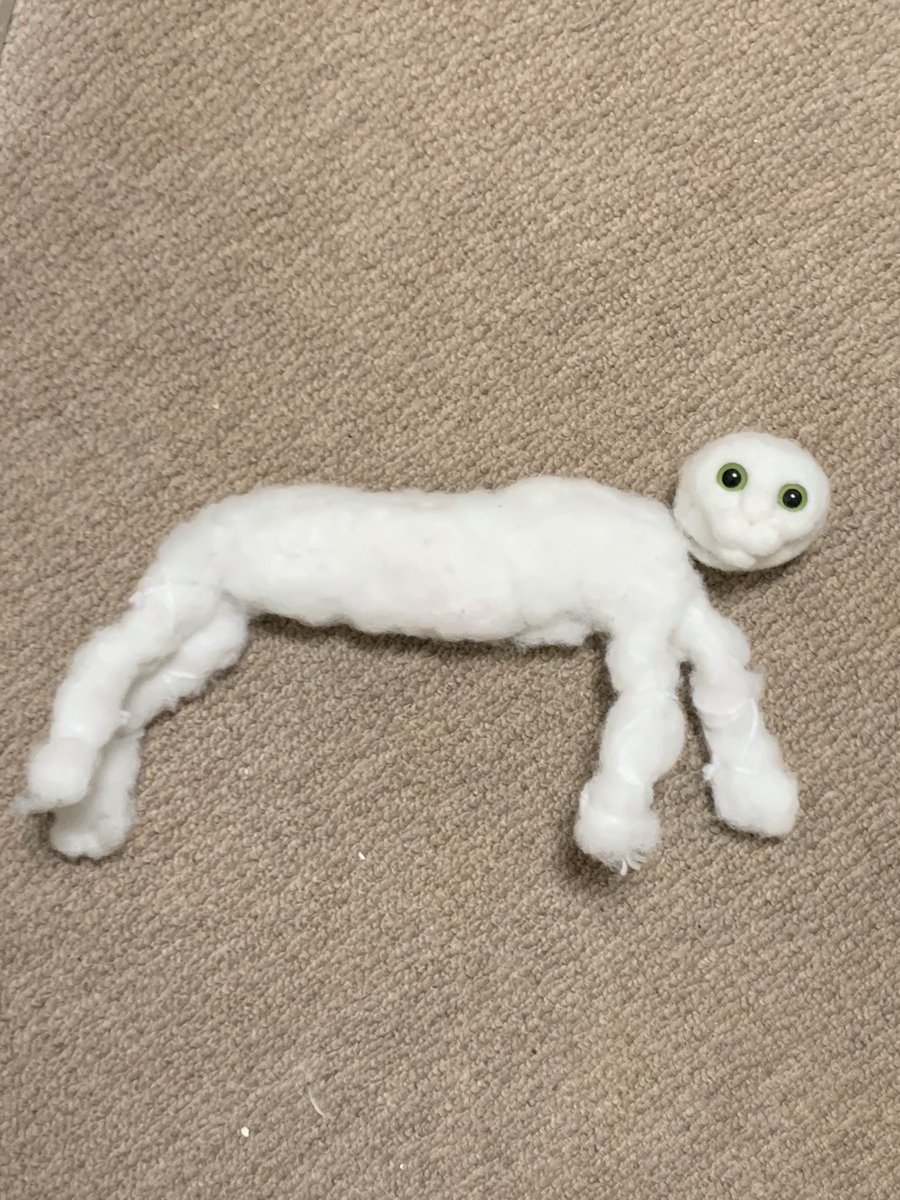 途中で投げ出された羊毛フェルトの猫さん 異形の何者か感がヤバすぎる シテ コ ロ シ テ 完全にテクスチャバグ Togetter
