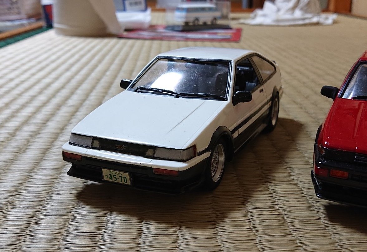 西部警察と太陽にほえろ レビン トレノはae85 86型になるとボディは2ドアと3ドアの2つになりましたが 歴代レビン トレノで2つのボディを用意したのはae85 86だけです 今回はae86レビン3ドア後期とae86トレノ2ドア前期の各模型を見せますが 各模型は