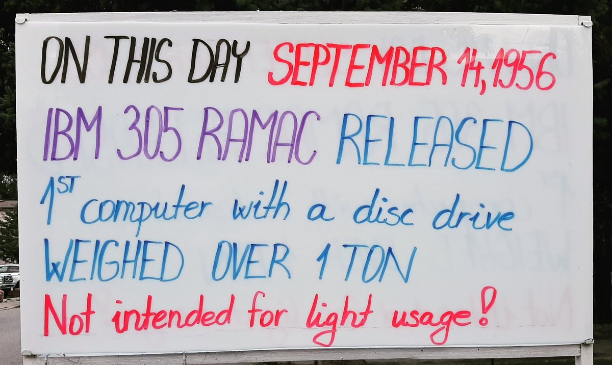 UBIboard's tweet photo. #OnThisDay Sep 14, 1956 #IBM #ramac305 #ibm305ramac released;
Random Access Method of Accounting and Control;
1st computer with #diskdrive;
One of the last vacuum tube computers by IBM;
More than 1 ton https://t.co/45c1tLUzCd