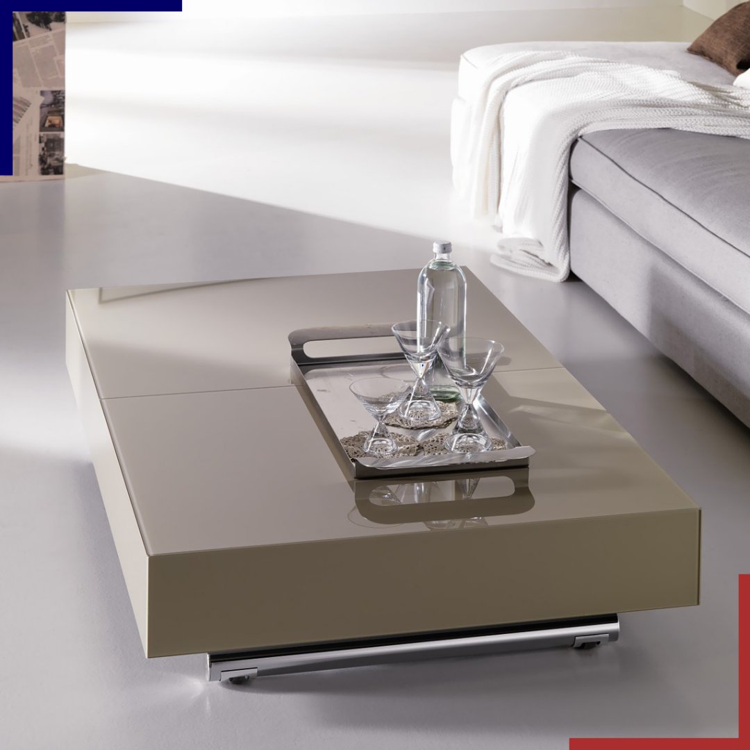 Votre #salon vous semble tout petit ? Pas de panique ! Avec les bons réflexes, vous pouvez optimiser l'espace afin de ne pas perdre un seul m2

©️ OZZIO #amenagement #decoration