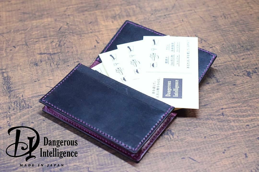 grit_leather's tweet photo. 作品ページはこちら👇

名刺入れ | Dangerous Intelligence デンジャラスインテリジェンス(DIレザー)       https://t.co/Z434PyTC96 #BASEec @DIleather0222から https://t.co/8bFZqQE4Av