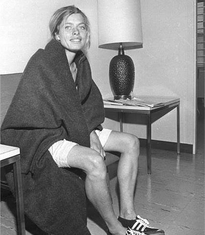 Leaders500's tweet photo. Bobbi Gibb wanted to run the 1966 Boston Marathon. The organizers sent her a disqualifying letter stating that women are “not physiologically able to run a marathon.” She dressed in her brother’s clothes and became the first woman to run the Boston Marathon. https://t.co/1RmTbuR0nm