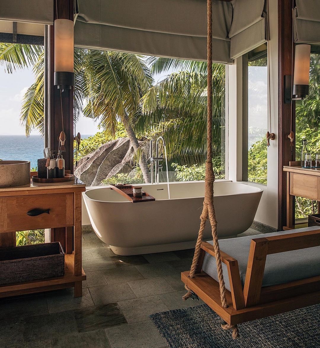 tmbIrpics's tweet image. Relaxation time in Seychelles 🇸🇨