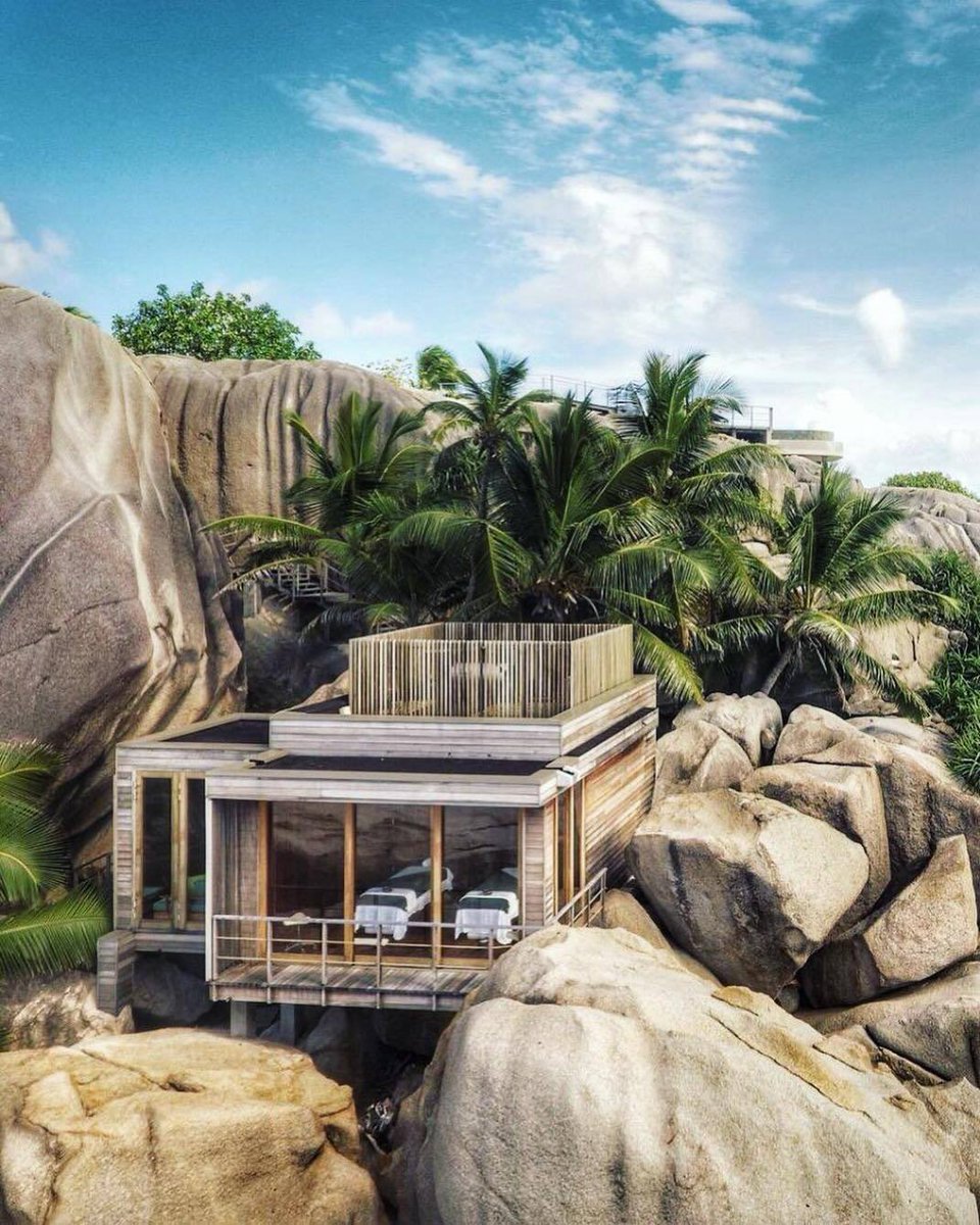 tmbIrpics's tweet image. Relaxation time in Seychelles 🇸🇨