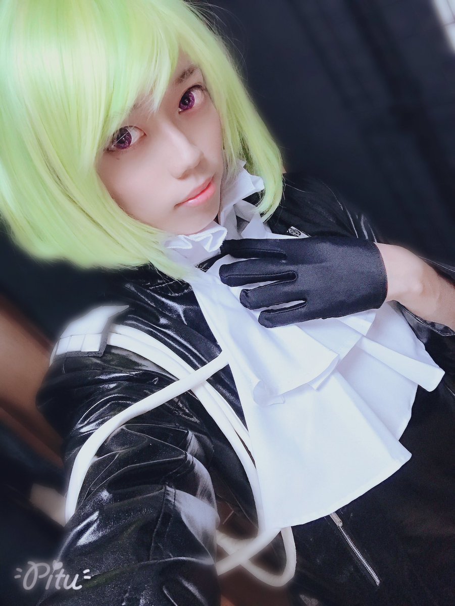 cosplaystaff312's tweet photo. エティアプリズムの新作使ってみたよー！^_^
自分が使ってるのは、エティアパープルです😊
大きさが15mmだから、かなり目が大きく見えるね！！
あと、カラコンがギラギラしてて綺麗だよー！😆
プロメアのリオ•フォーティアで試したよ！😊
#新しい衣装
#エティアプリズム 
#エティアプリズムワンデー https://t.co/td6vpeJl4f